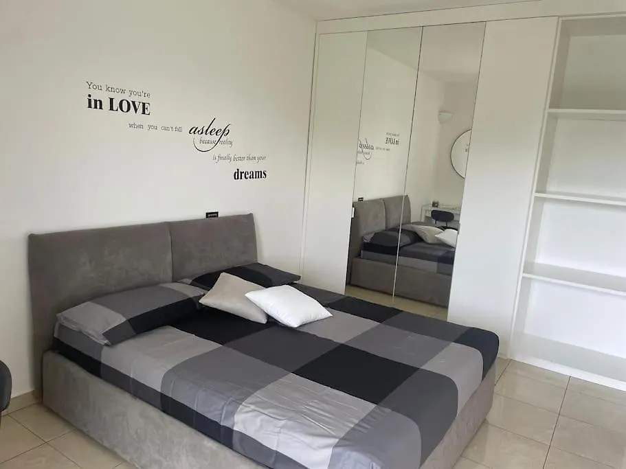 Lake Home Holiday Wellness Villa Da Sogno Sul Lago Pusiano Italia