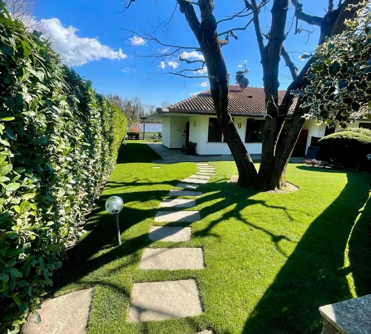 Lake Home Holiday Wellness Villa Da Sogno Sul Lago Pusiano Italia